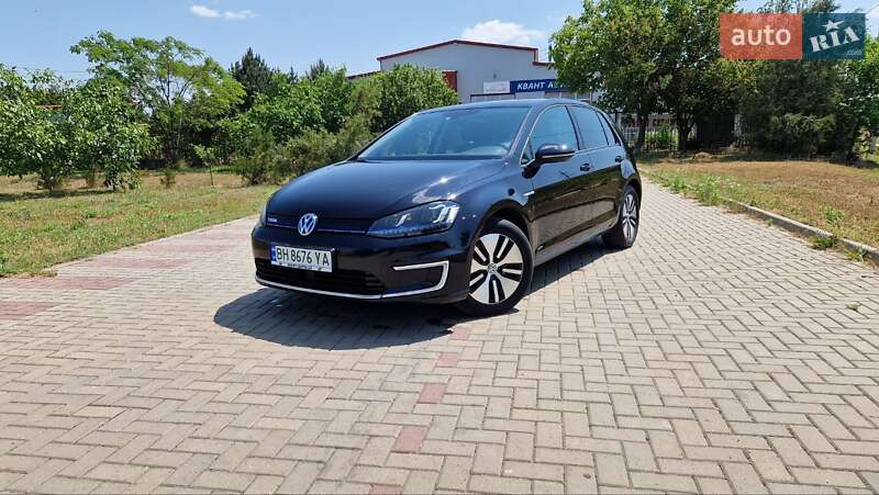 Хетчбек Volkswagen e-Golf 2016 в Одесі