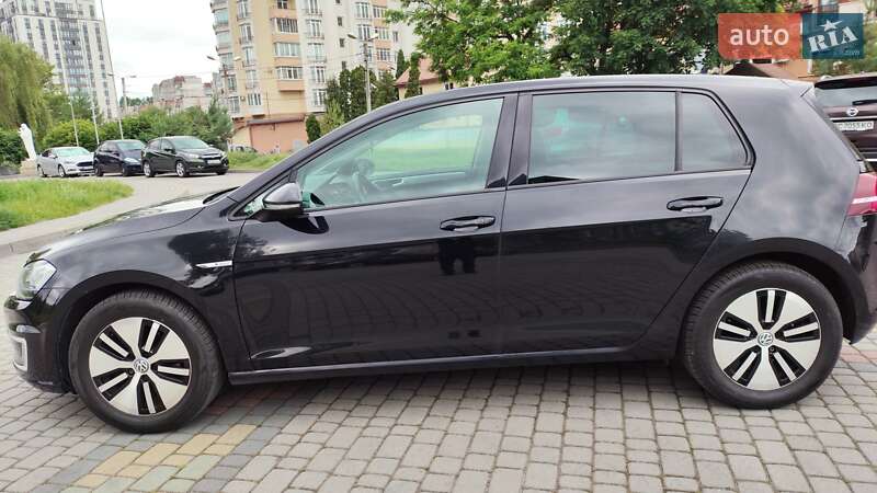 Хэтчбек Volkswagen e-Golf 2016 в Львове