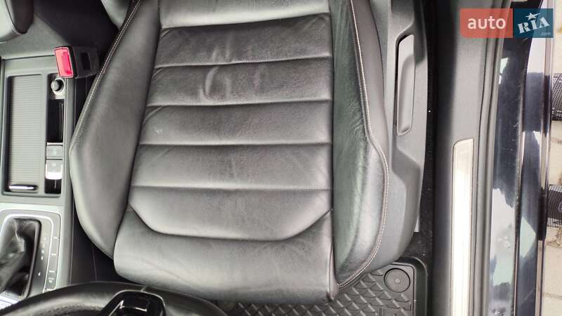 Хетчбек Volkswagen e-Golf 2016 в Львові фото 21 Хетчбек Volkswagen e-Golf 2016 в Львові