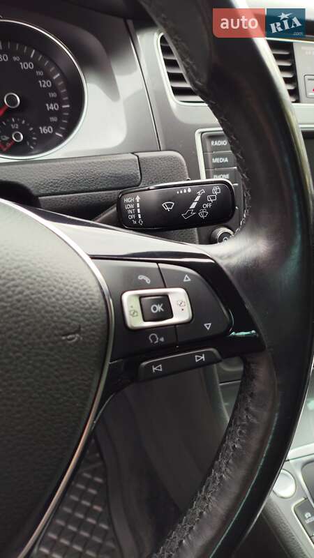 Хетчбек Volkswagen e-Golf 2016 в Львові фото 25 Хетчбек Volkswagen e-Golf 2016 в Львові