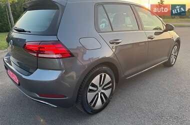 Хэтчбек Volkswagen e-Golf 2018 в 