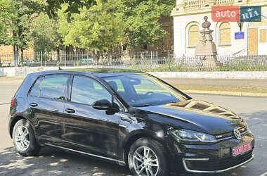 Хэтчбек Volkswagen e-Golf 2017 в Николаеве