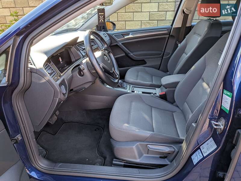 Хетчбек Volkswagen e-Golf 2020 в Луцьку