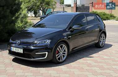 Хэтчбек Volkswagen e-Golf 2015 в Николаеве