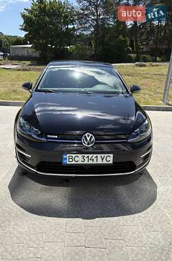 Хетчбек Volkswagen e-Golf 2018 в Новояворівську