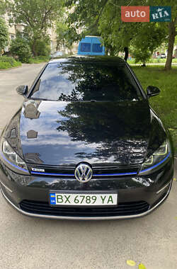 Хэтчбек Volkswagen e-Golf 2014 в Хмельницком