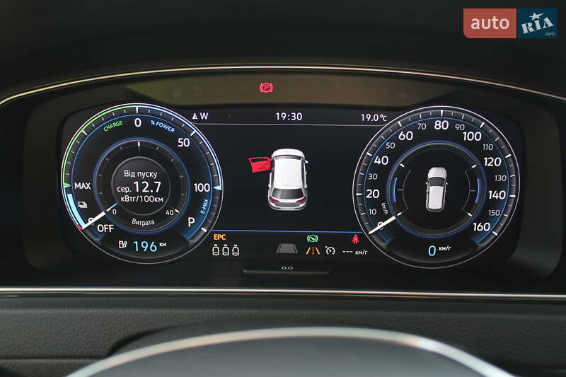 Хэтчбек Volkswagen e-Golf 2018 в Тернополе