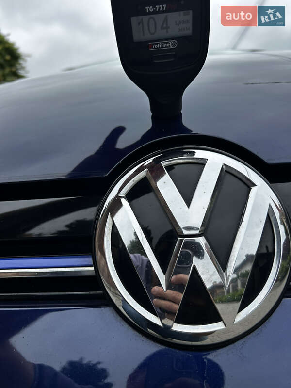 Хетчбек Volkswagen e-Golf 2019 в Києві
