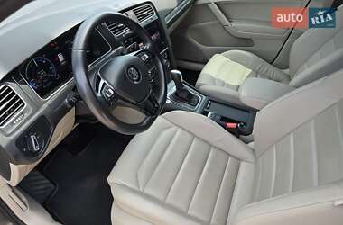 Хетчбек Volkswagen e-Golf 2019 в Кропивницькому