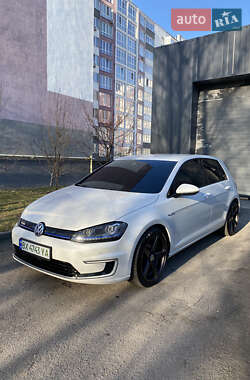 Хэтчбек Volkswagen e-Golf 2015 в Хмельницком