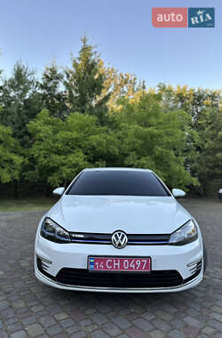 Хэтчбек Volkswagen e-Golf 2017 в Львове