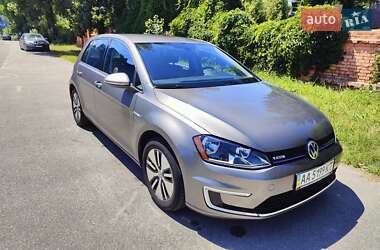 Хетчбек Volkswagen e-Golf 2016 в Києві