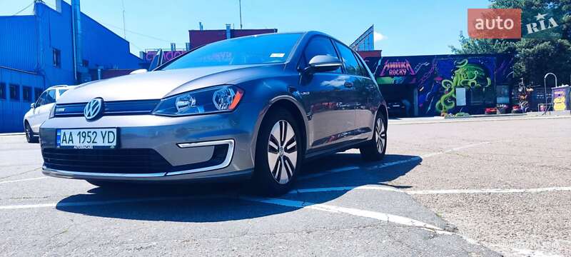 Хетчбек Volkswagen e-Golf 2016 в Борисполі
