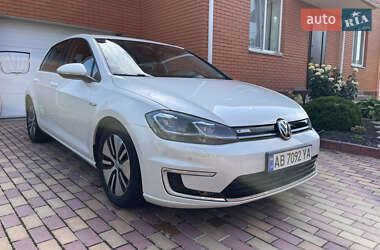 Хэтчбек Volkswagen e-Golf 2017 в Виннице