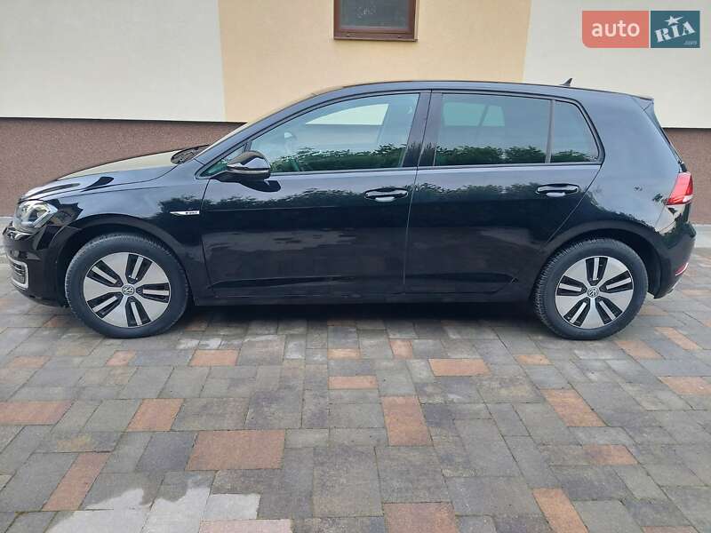 Хетчбек Volkswagen e-Golf 2018 в Львові
