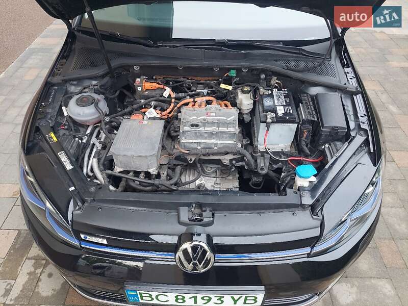 Хетчбек Volkswagen e-Golf 2018 в Львові