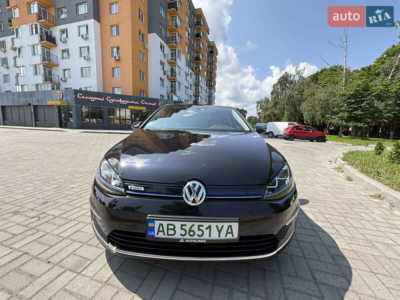 Хэтчбек Volkswagen e-Golf 2015 в Черкассах