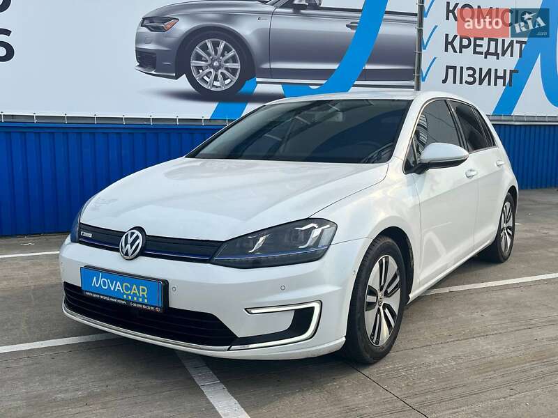 Volkswagen e-Golf 2015