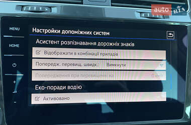 Хэтчбек Volkswagen e-Golf 2018 в 