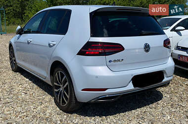 Хэтчбек Volkswagen e-Golf 2018 в 
