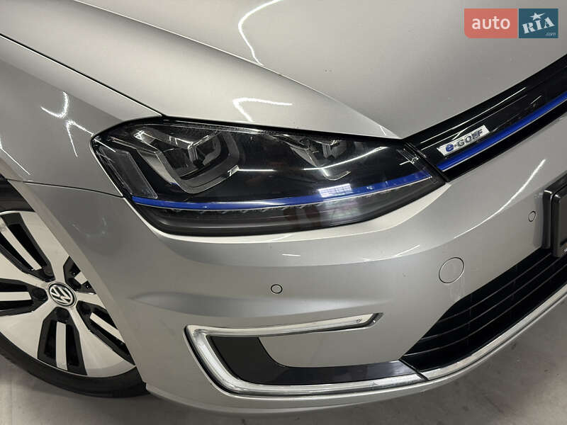 Хэтчбек Volkswagen e-Golf 2015 в Владимире