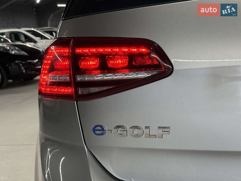 Хэтчбек Volkswagen e-Golf 2015 в Владимире