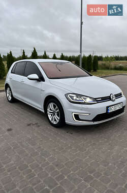 Хэтчбек Volkswagen e-Golf 2017 в Городке
