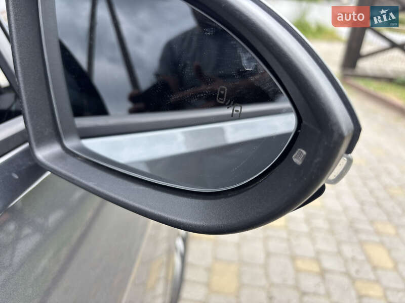 Хэтчбек Volkswagen e-Golf 2018 в Косове