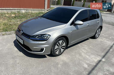 Хетчбек Volkswagen e-Golf 2016 в Ужгороді