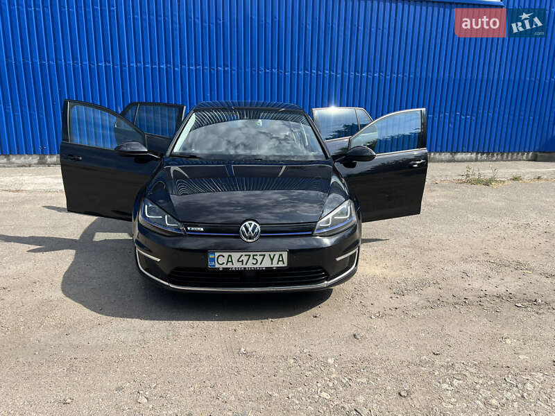 Хетчбек Volkswagen e-Golf 2014 в 