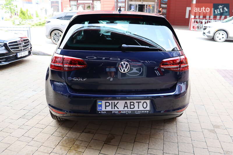 Хэтчбек Volkswagen e-Golf 2016 в Львове