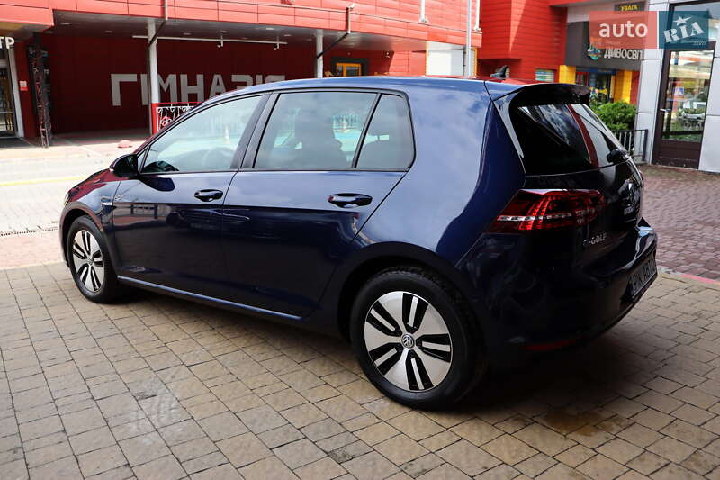Хэтчбек Volkswagen e-Golf 2016 в Львове