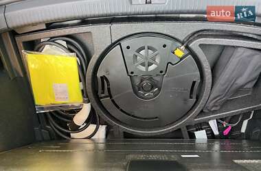 Хэтчбек Volkswagen e-Golf 2020 в 