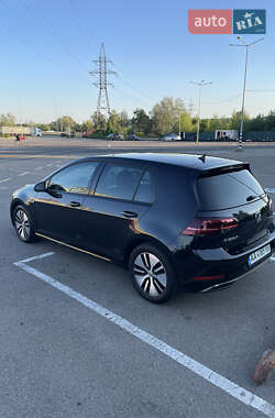 Хетчбек Volkswagen e-Golf 2017 в 