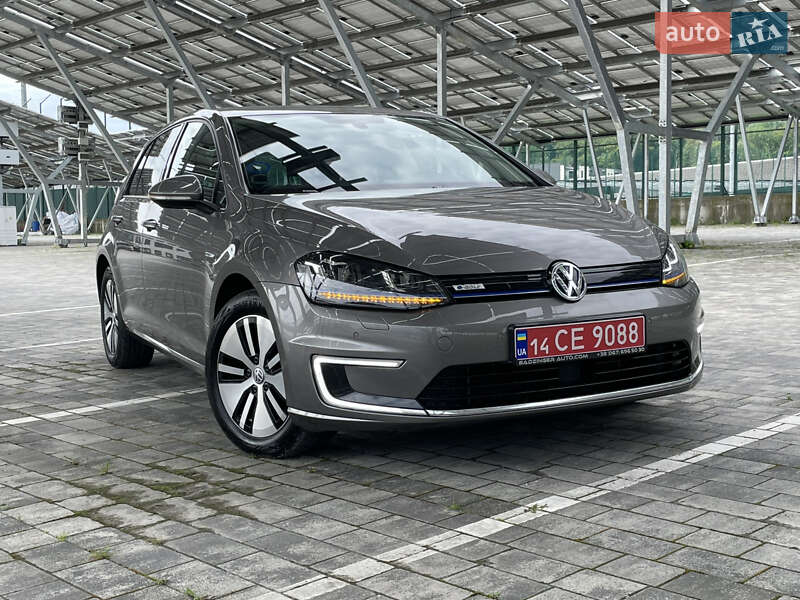 Volkswagen e-Golf 2015