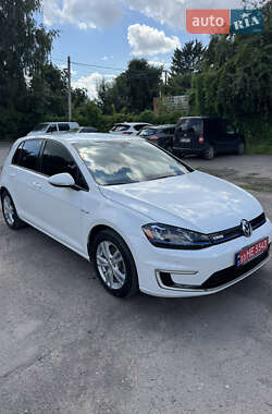 Хетчбек Volkswagen e-Golf 2015 в Луцьку