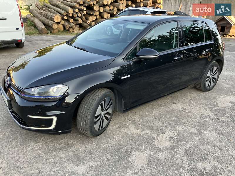 Хетчбек Volkswagen e-Golf 2014 в Сумах