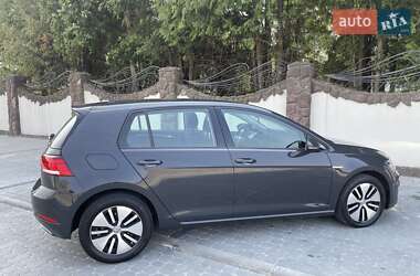 Хэтчбек Volkswagen e-Golf 2019 в 
