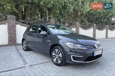 Хэтчбек Volkswagen e-Golf 2019 в 