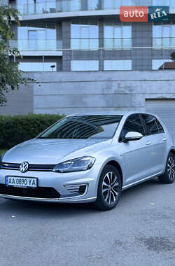 Хэтчбек Volkswagen e-Golf 2019 в Киеве