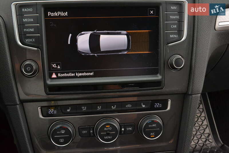 Хэтчбек Volkswagen e-Golf 2016 в Луцке