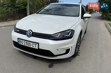 Хэтчбек Volkswagen e-Golf 2014 в Тернополе