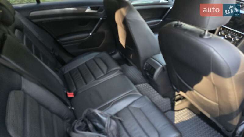 Хэтчбек Volkswagen e-Golf 2017 в Полтаве