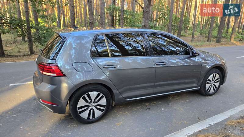 Хэтчбек Volkswagen e-Golf 2017 в Полтаве