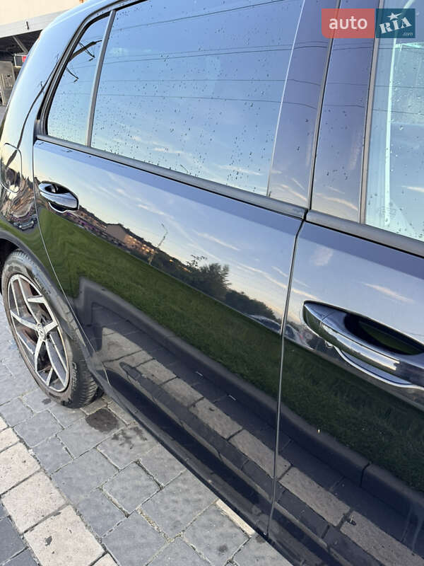 Хетчбек Volkswagen e-Golf 2018 в Ужгороді