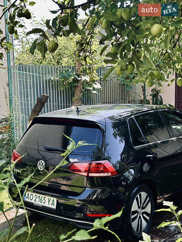 Хэтчбек Volkswagen e-Golf 2020 в Мукачево