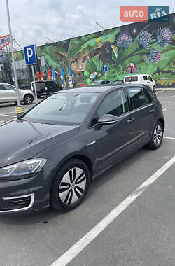 Хэтчбек Volkswagen e-Golf 2020 в Киеве