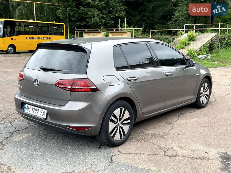 Хетчбек Volkswagen e-Golf 2014 в Житомирі
