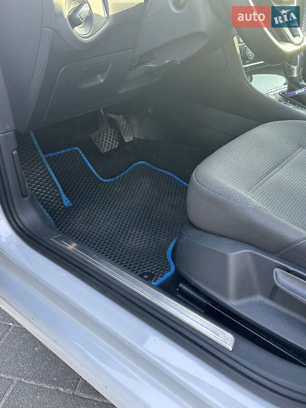 Хетчбек Volkswagen e-Golf 2018 в Мукачевому