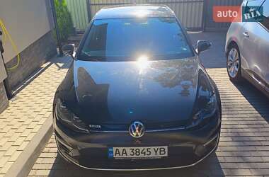 Хэтчбек Volkswagen e-Golf 2020 в Киеве